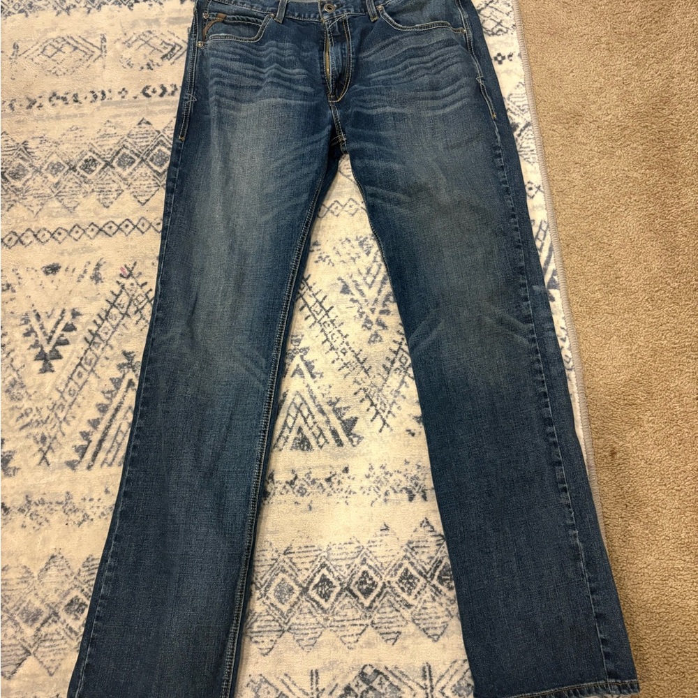 Classic Men's Straight-Leg Jeans in Dark Blue Wash